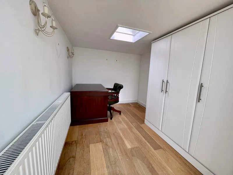 Carrington Avenue, Flackwell Heath HP10 9AL, photo 9
