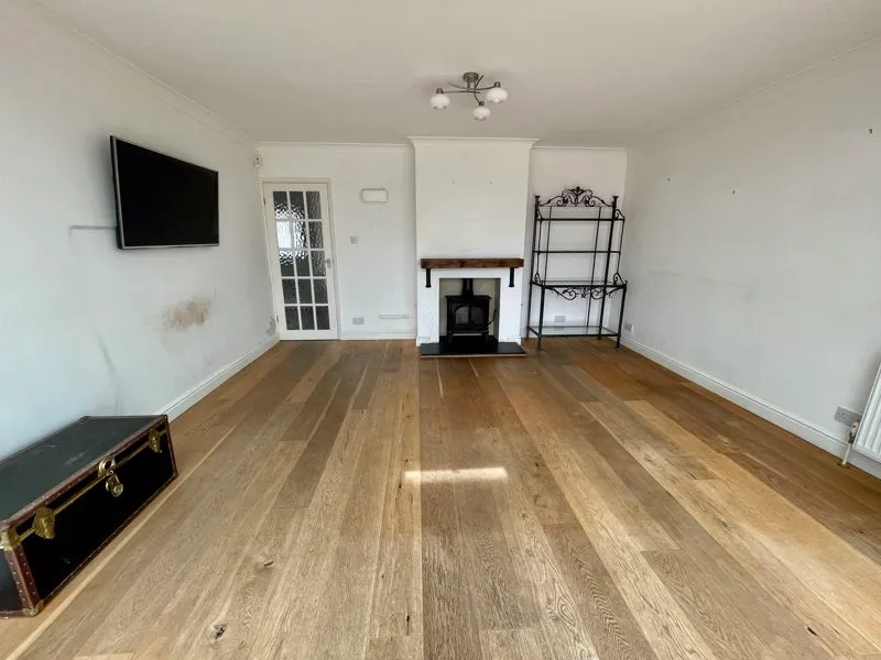 Carrington Avenue, Flackwell Heath HP10 9AL, photo 8
