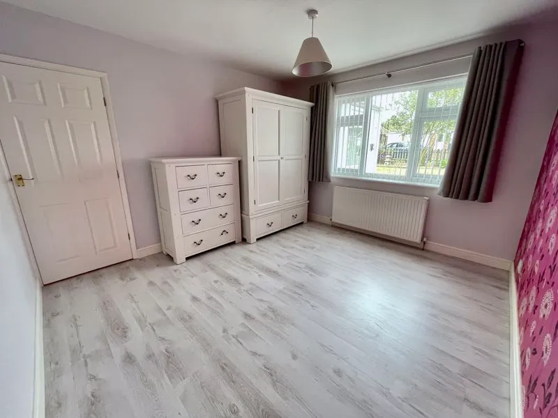 Carrington Avenue, Flackwell Heath HP10 9AL, photo 11