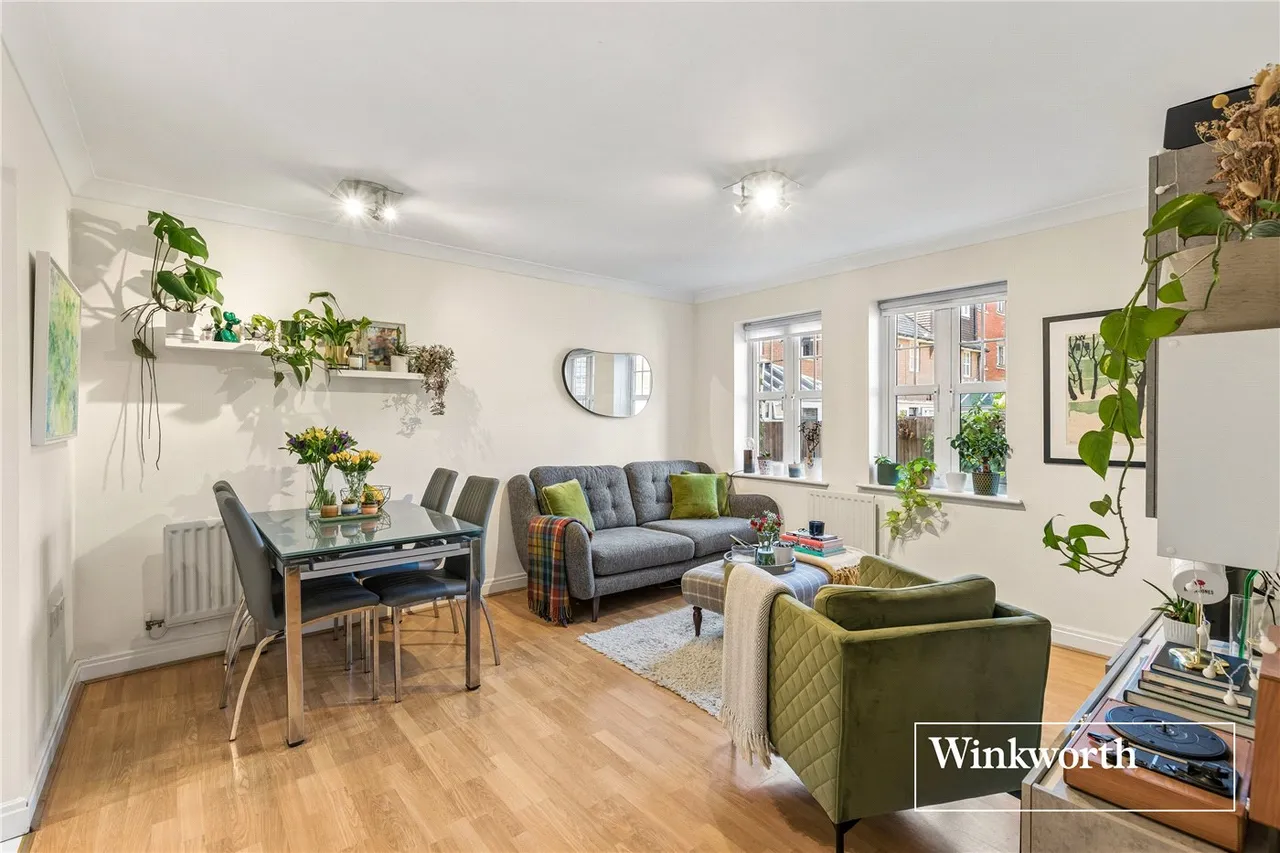 Shillingford Close, Mill Hill East, NW7, photo 4