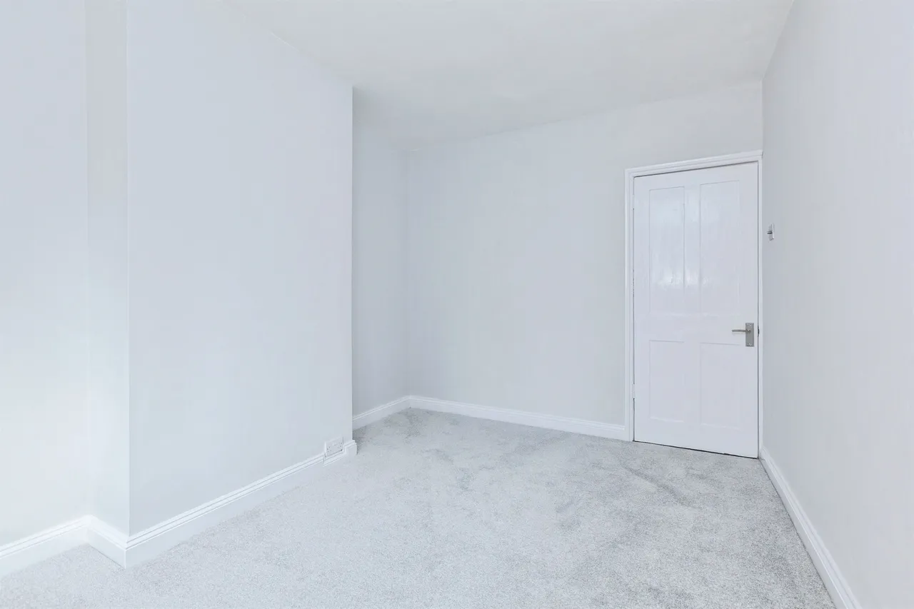 Knighton Fields Road West, Leicester, LE2, photo 14