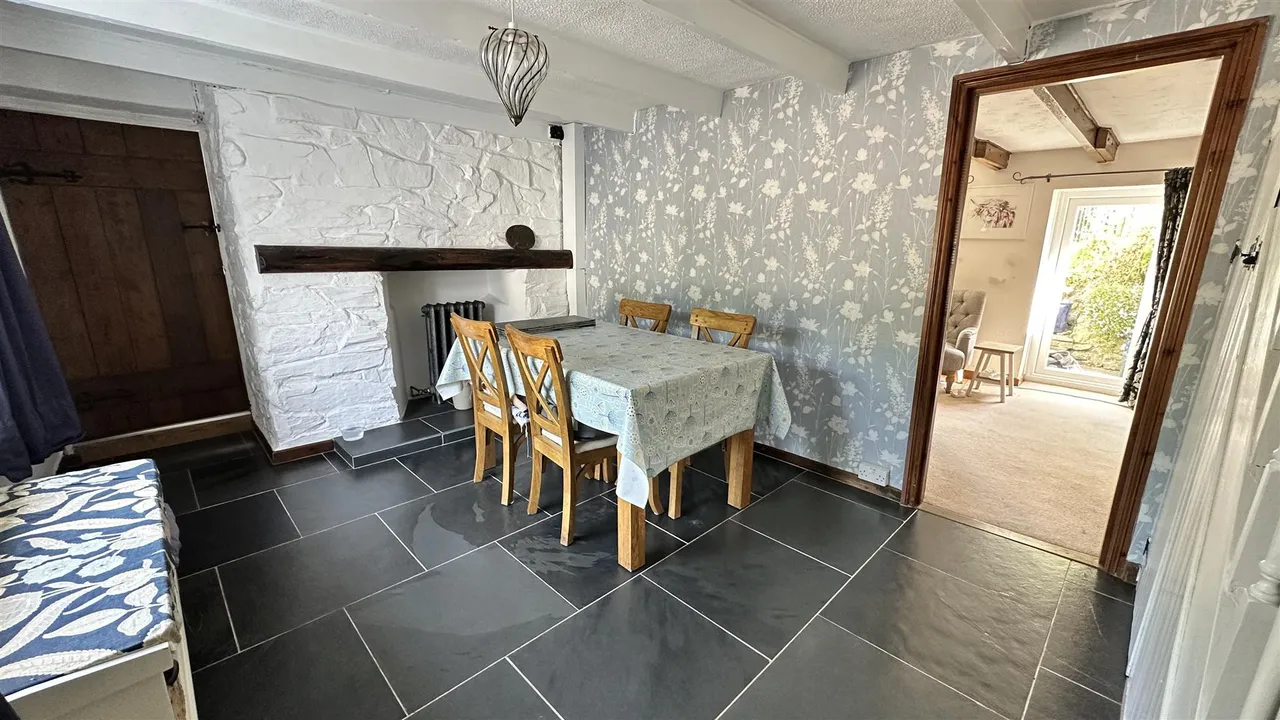 Chapel Row, Tremar Coombe, photo 7
