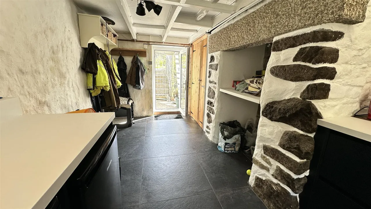 Chapel Row, Tremar Coombe, photo 11