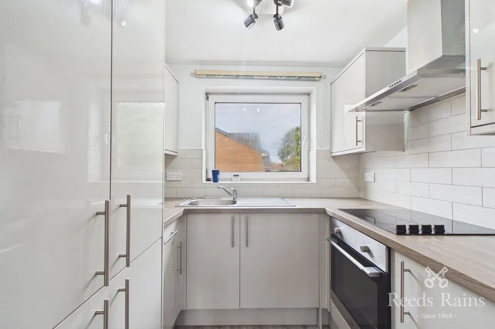 Chatsworth Road, Chesterfield, S40, photo 4