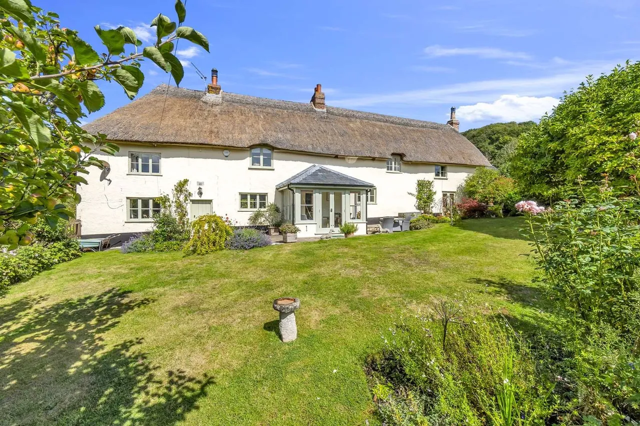 4 bed house for sale, Harcombe, Sidmouth, EX10