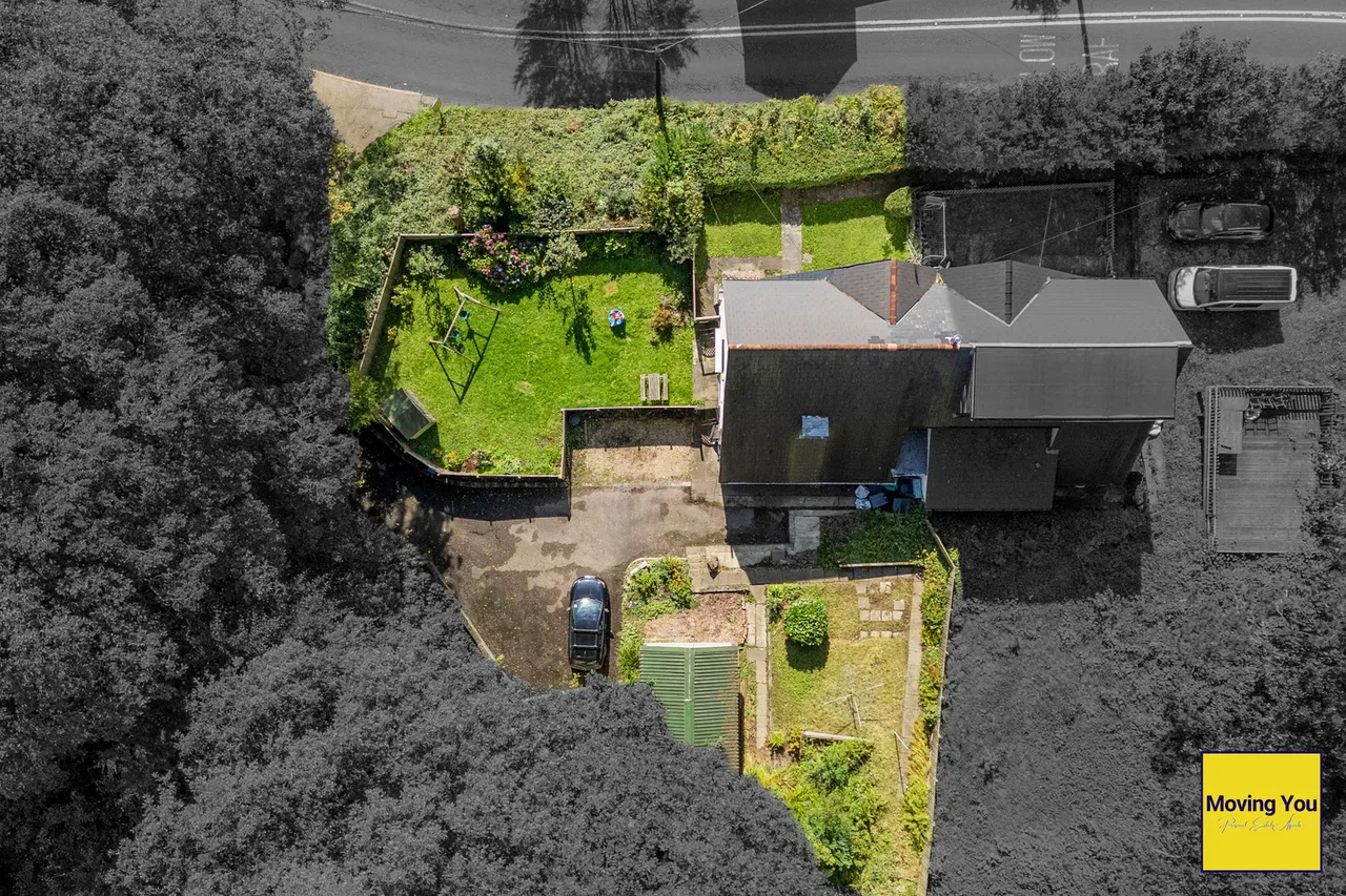 Glynteg Villas, Gelligron Road, Pontardawe, Swansea, photo 2