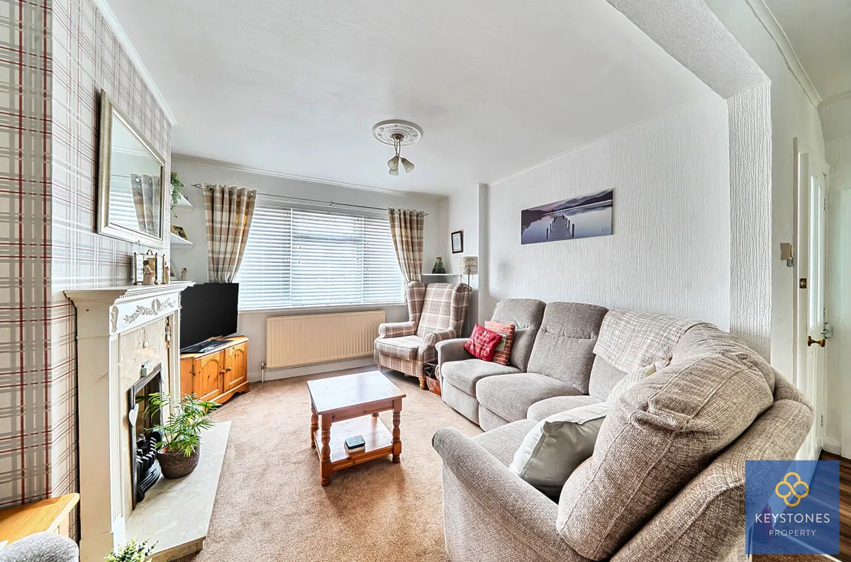 Ravenswood Close, Romford, RM5 2UD, photo 3