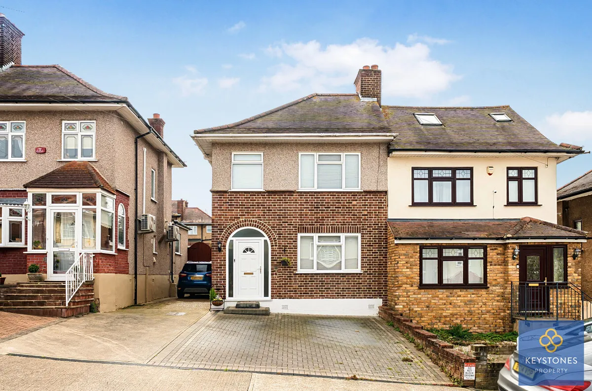 Ravenswood Close, Romford, RM5 2UD, photo 20
