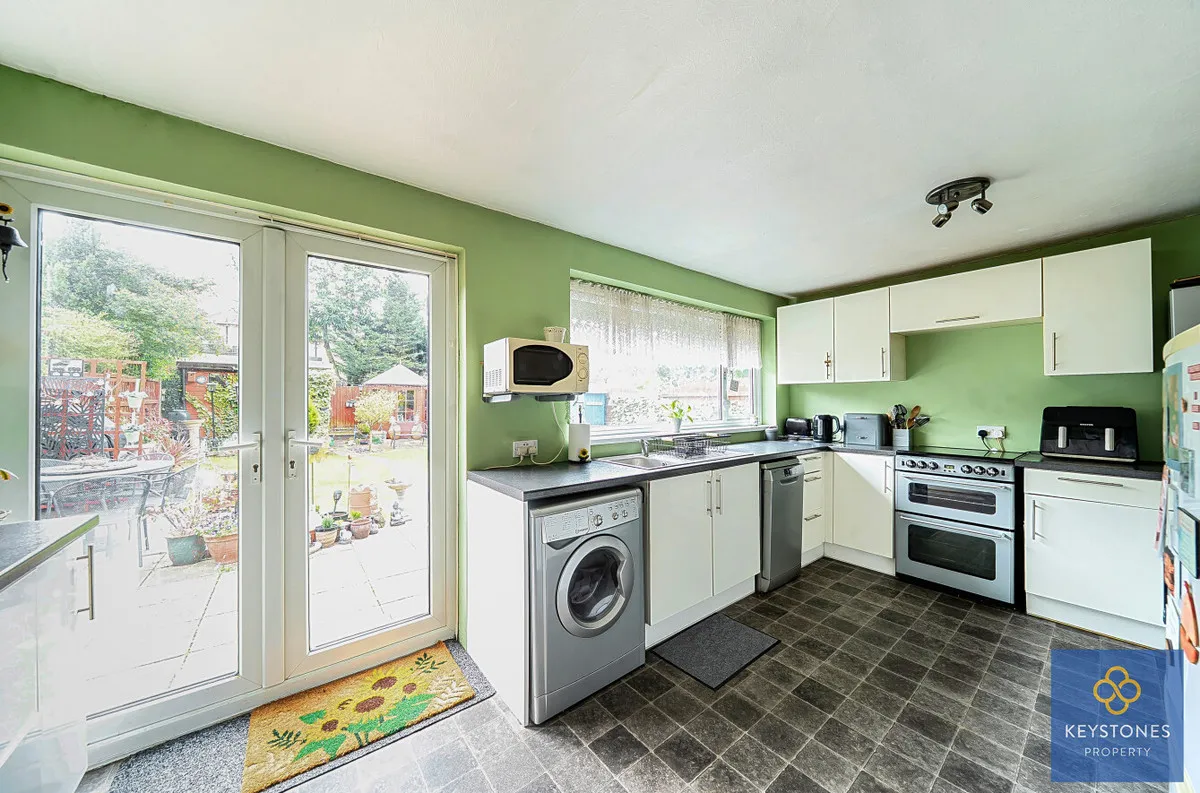 Ravenswood Close, Romford, RM5 2UD, photo 9