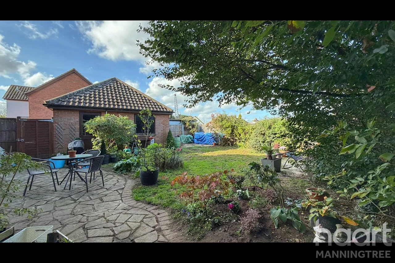 Clacton Road, Wix, CO11, photo 15