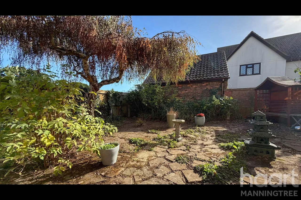 Clacton Road, Wix, CO11, photo 7