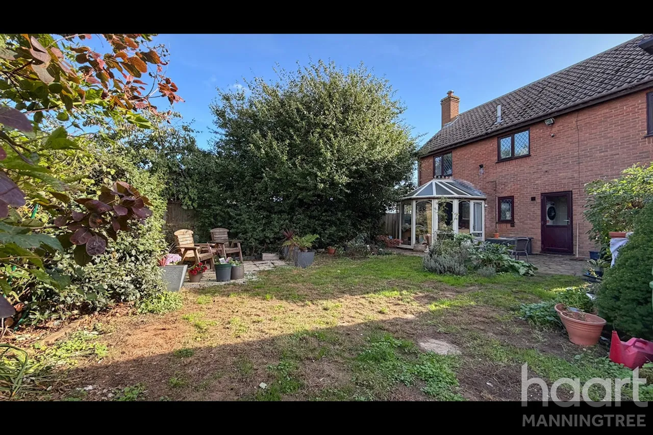 Clacton Road, Wix, CO11, photo 6
