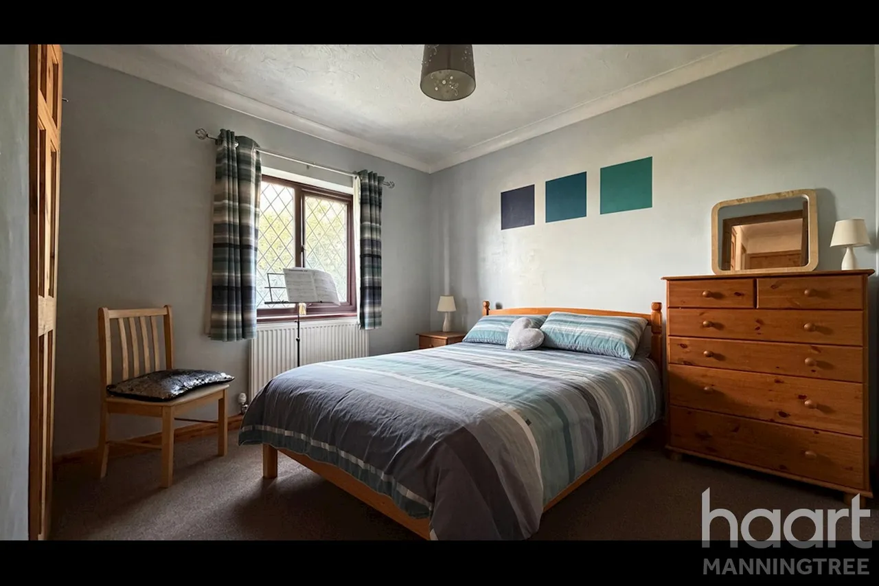 Clacton Road, Wix, CO11, photo 12