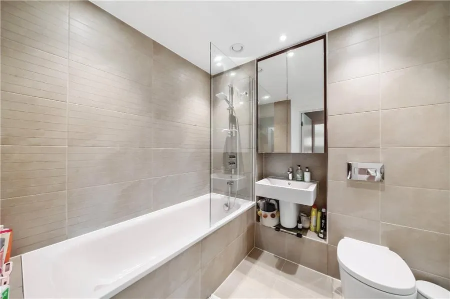 Fairbourne Road, London, SW4, photo 7