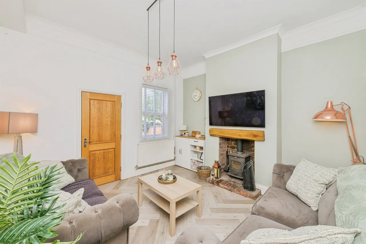 Long Street, Dordon, B78, photo 4
