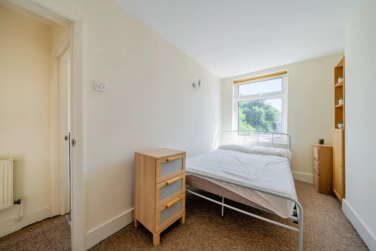 Grove Lane, SE5, photo 15