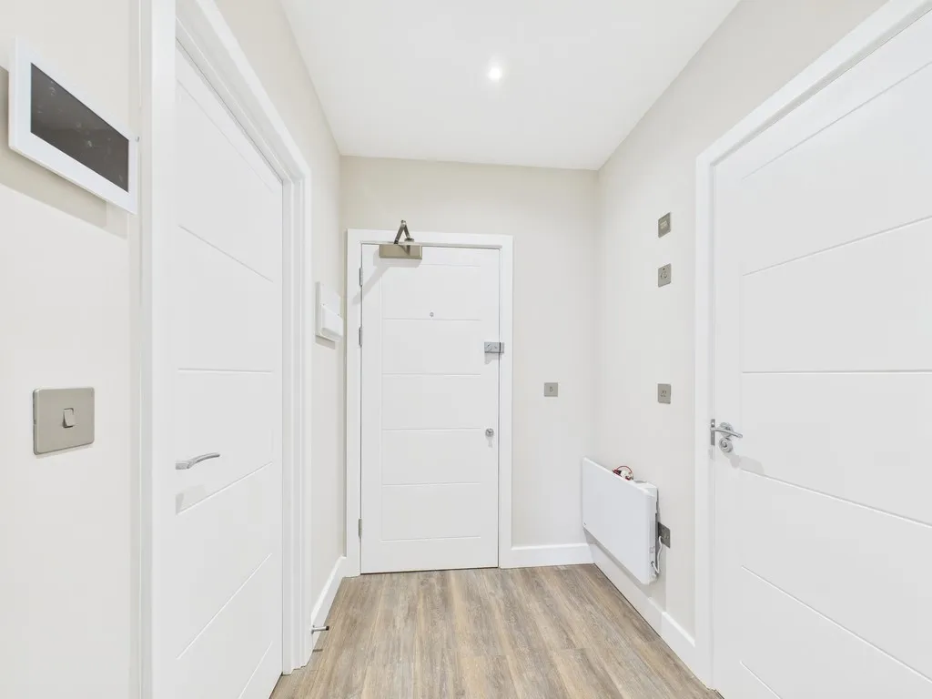 London Road, Burgess Hill, photo 4