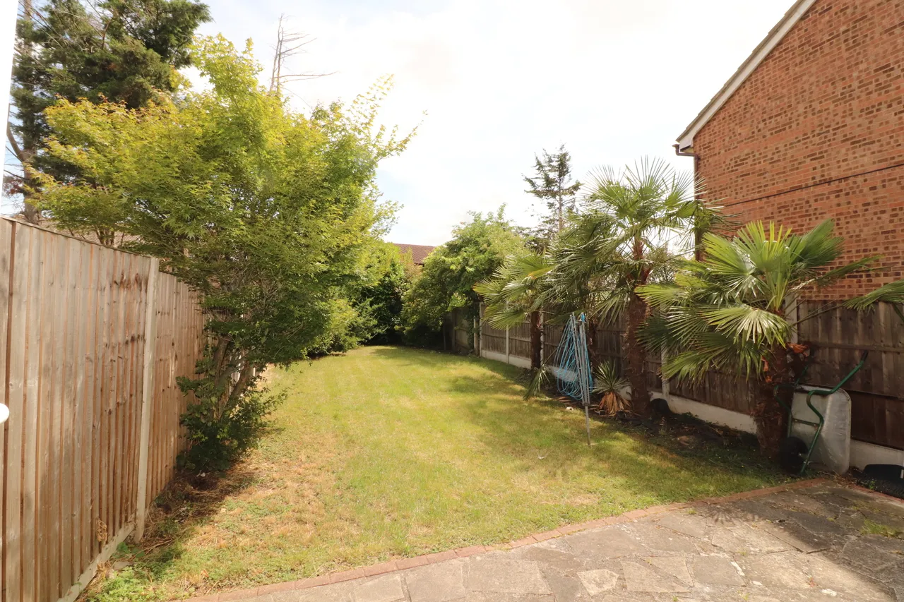 Burns Place, Tilbury, RM18, photo 12