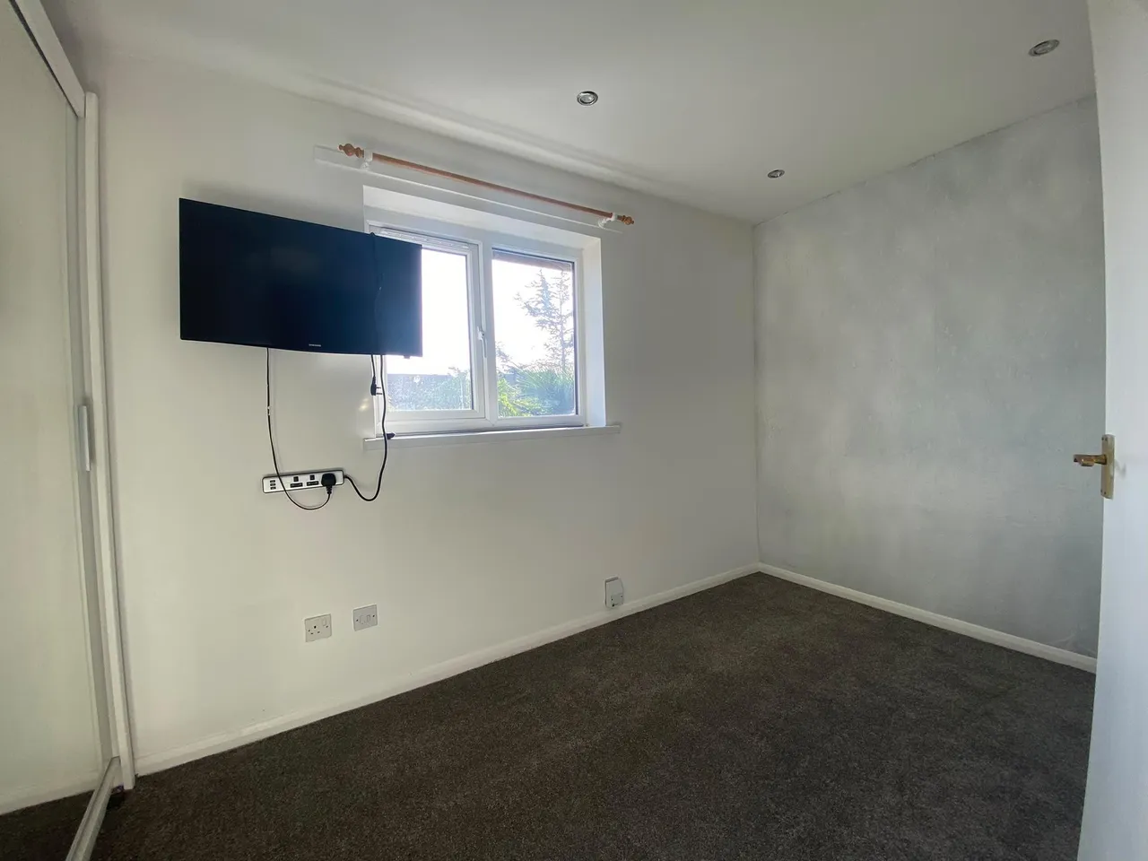 Burns Place, Tilbury, RM18, photo 11