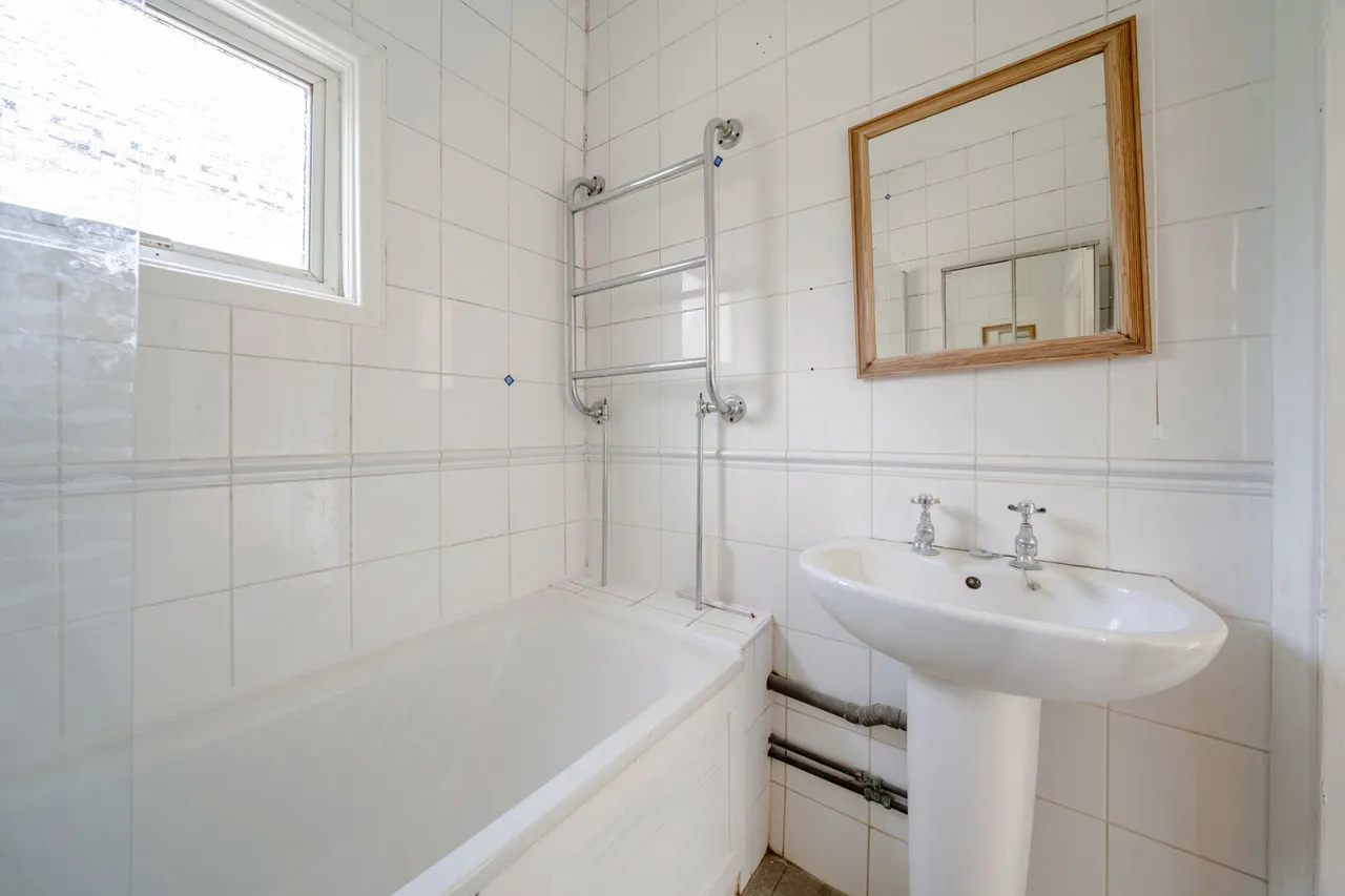 Holdenby Road, London, SE4, photo 17