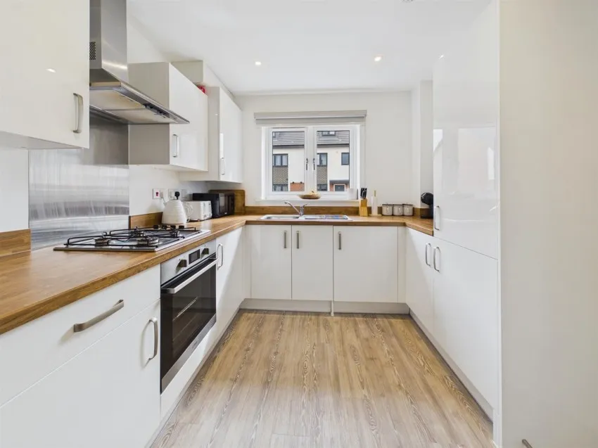 Farley Way, Hardwicke, photo 7