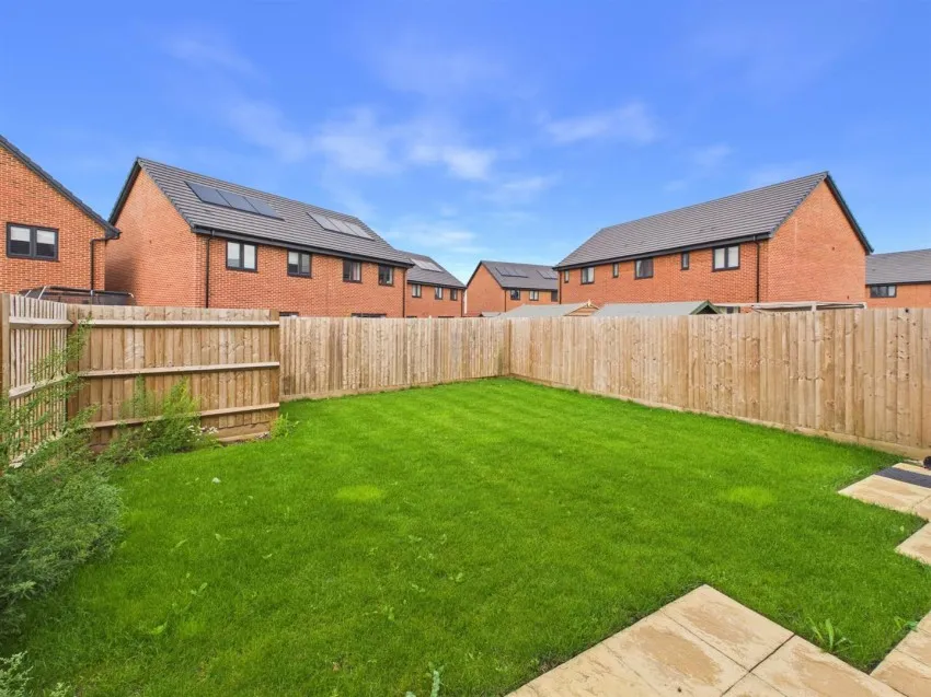 Farley Way, Hardwicke, photo 4