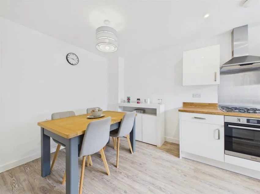 Farley Way, Hardwicke, photo 8