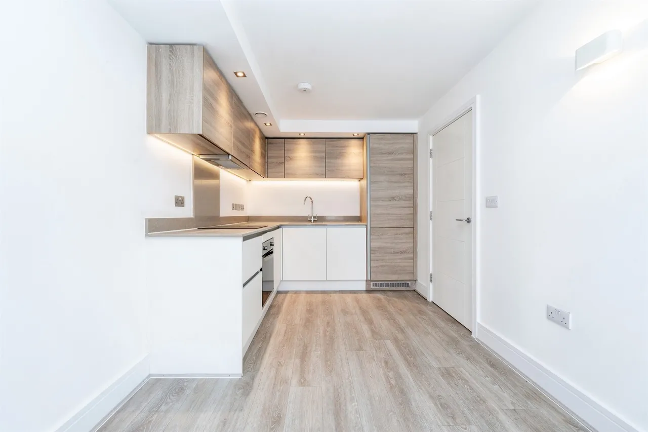 Station Road, Edgware, photo 12