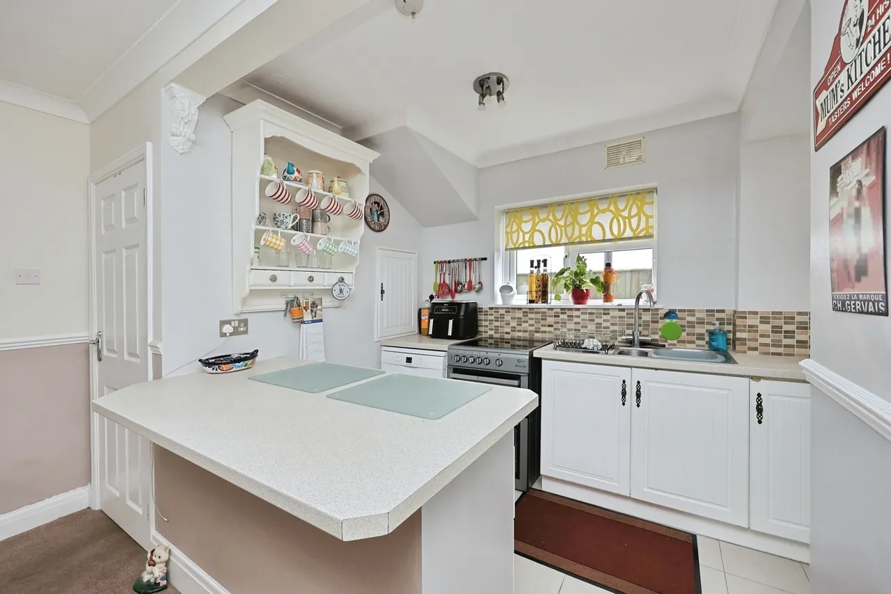 Aylsham Road, Norwich, Norfolk, NR3, photo 4