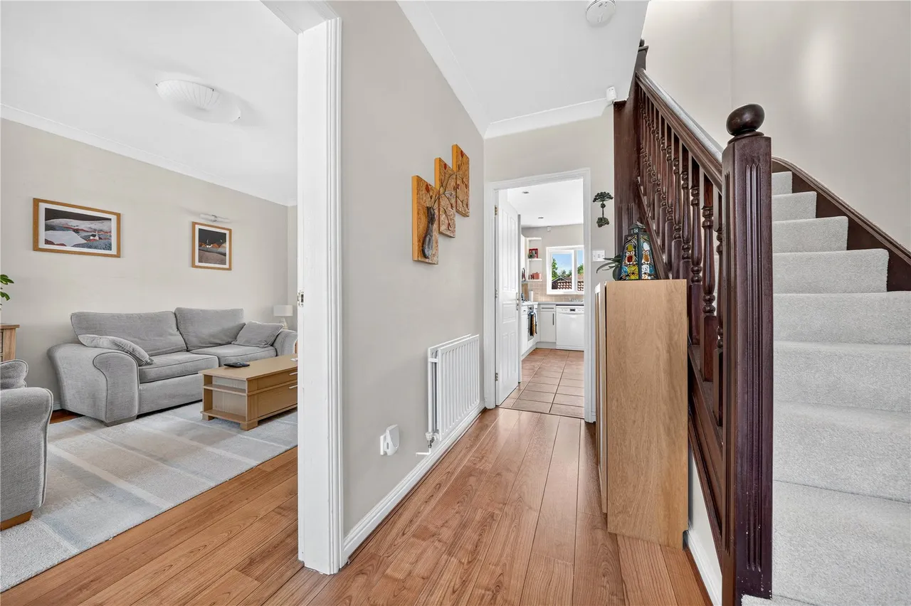 Percheron Drive, Knaphill, GU21, photo 6