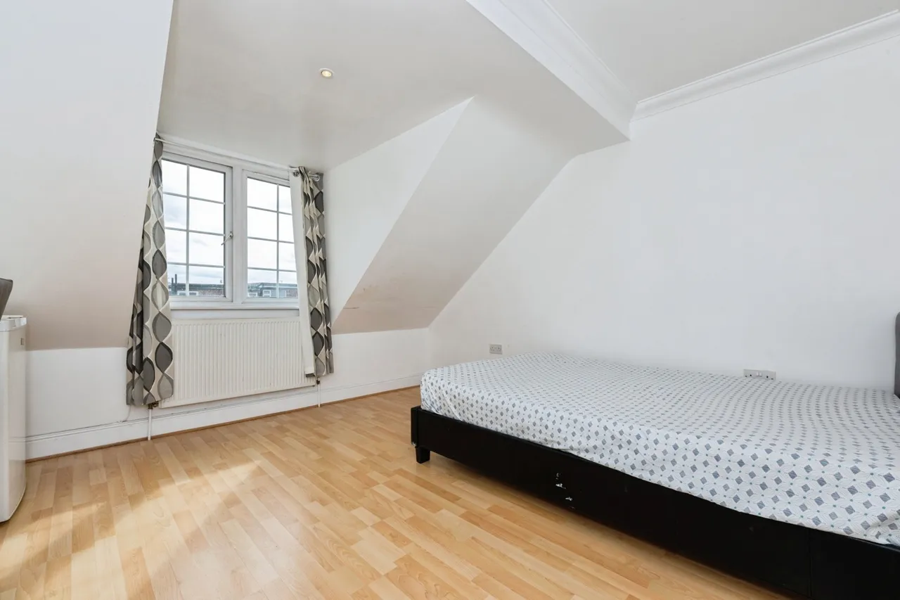 Lower Range Road, Gravesend, DA12, photo 11