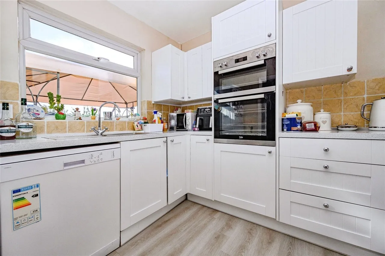 Elm Avenue, Caddington, LU1, photo 5