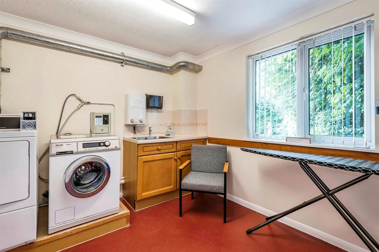 Collingwood Court, Royston, photo 10