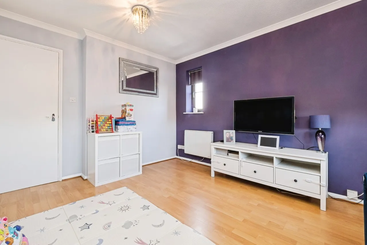 Orchid Close, Abridge, Romford, Essex, RM4, photo 7