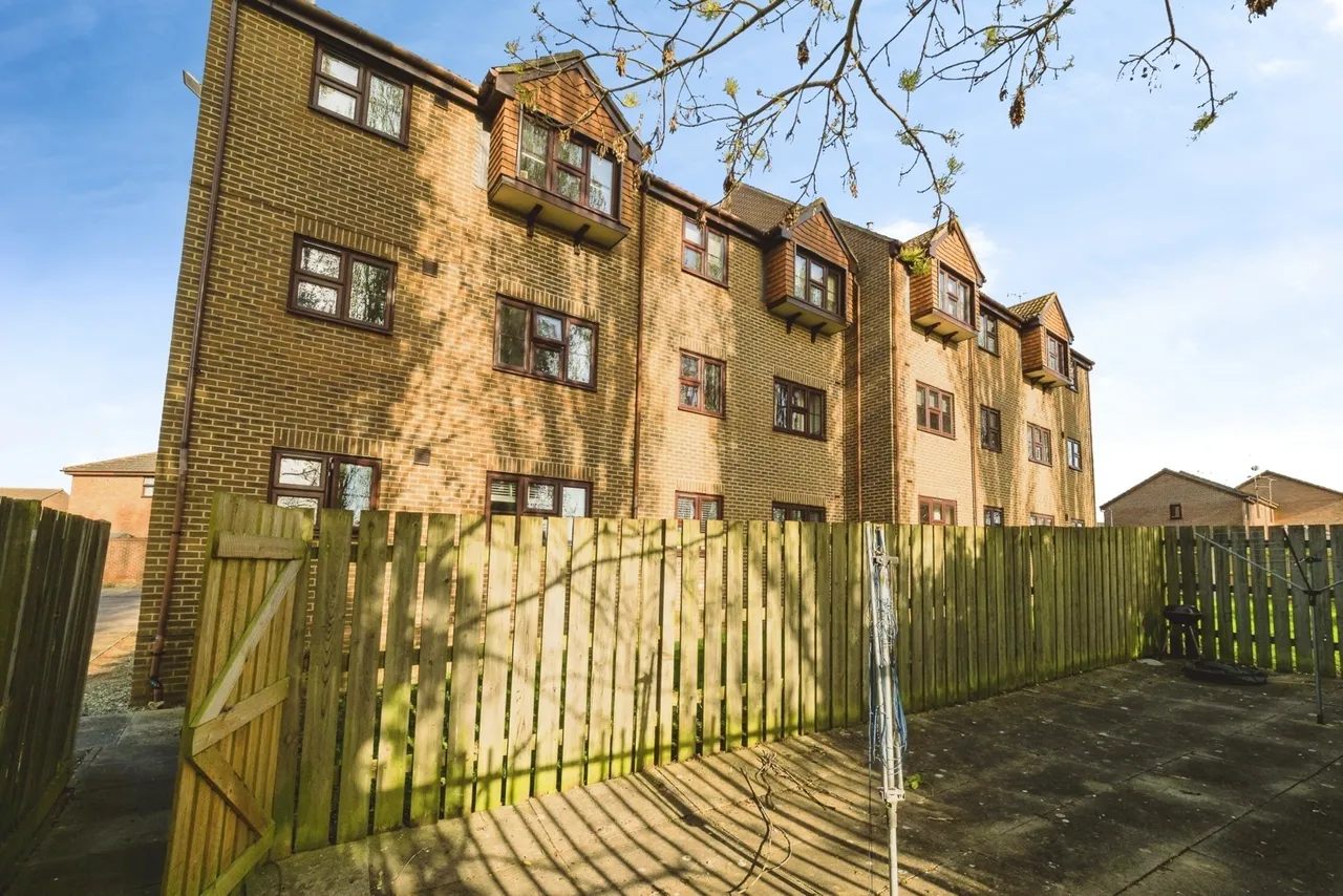 Orchid Close, Abridge, Romford, Essex, RM4, photo 11