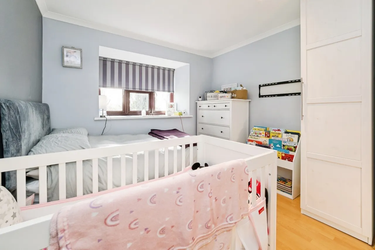 Orchid Close, Abridge, Romford, Essex, RM4, photo 10