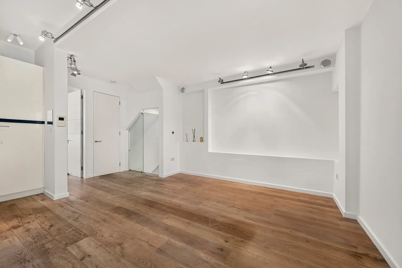 Howitt Road, Belsize Park, NW3, photo 4