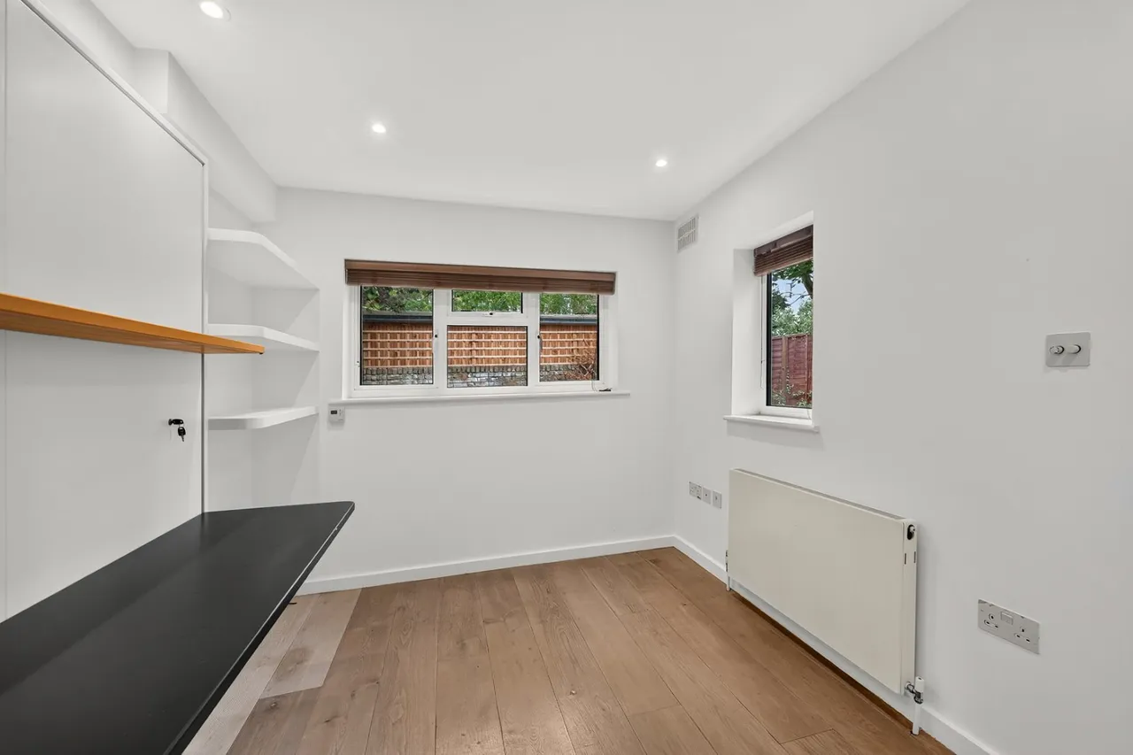 Howitt Road, Belsize Park, NW3, photo 12