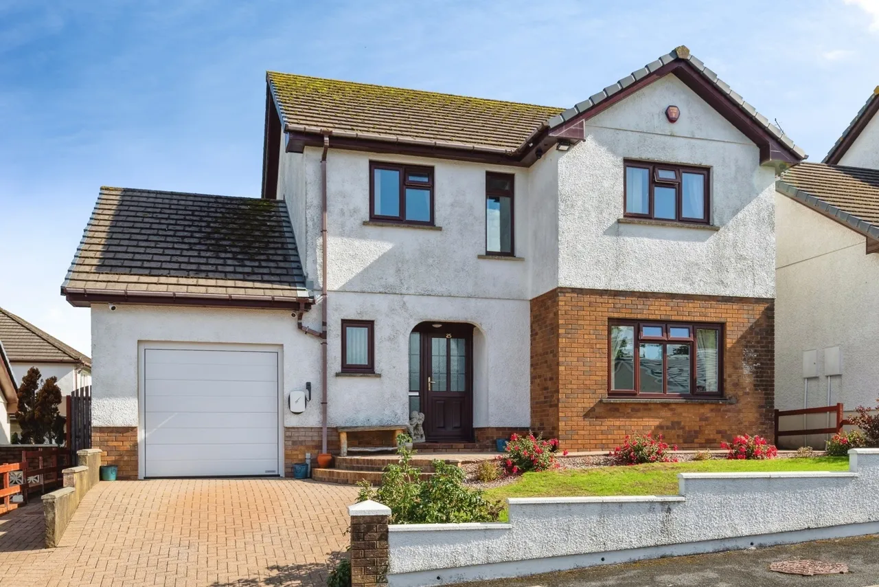 4 bed house for sale, Penymorfa, Llangunnor, SA31