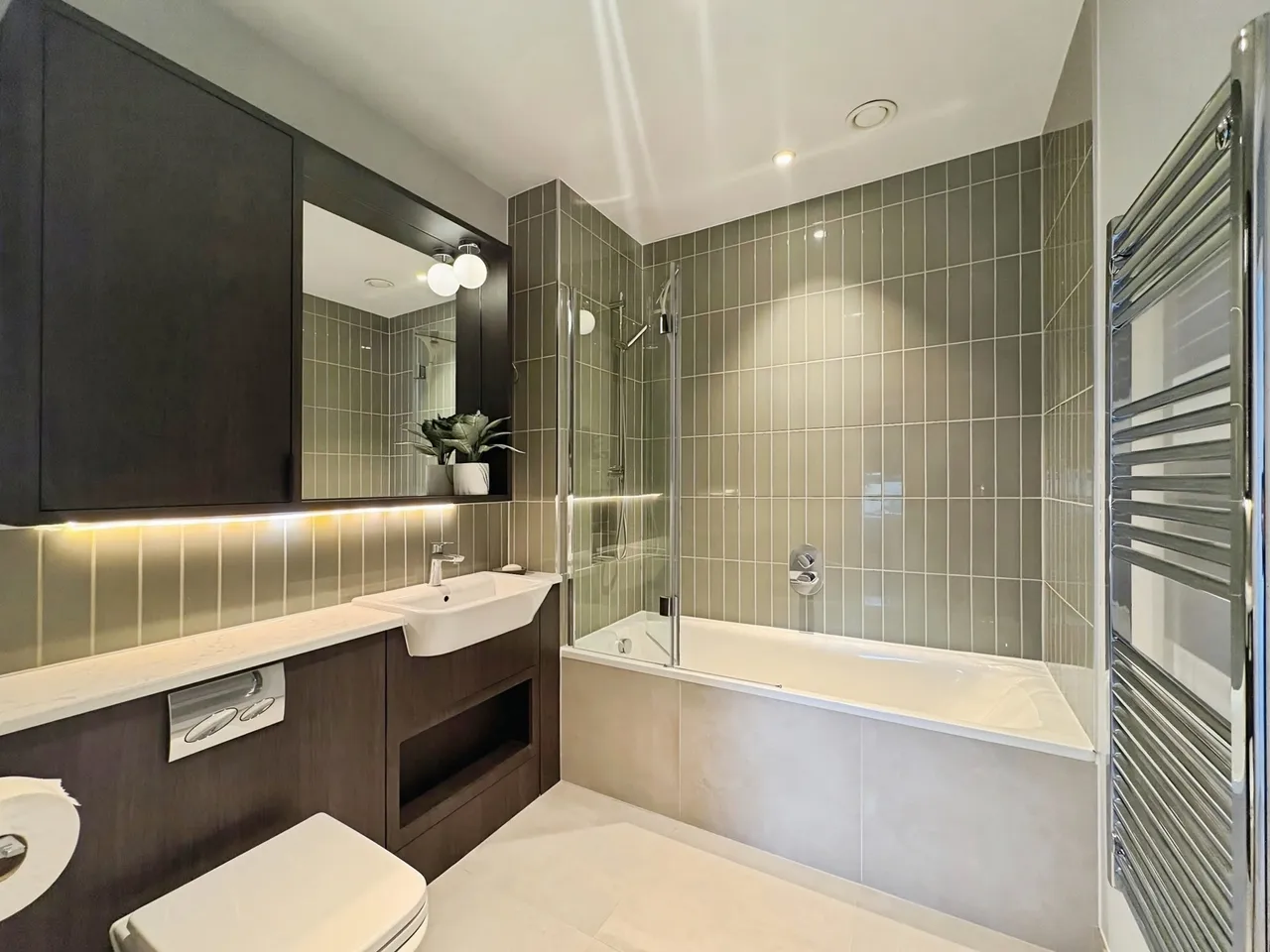 Pembroke Broadway, Camberley, GU15, photo 9