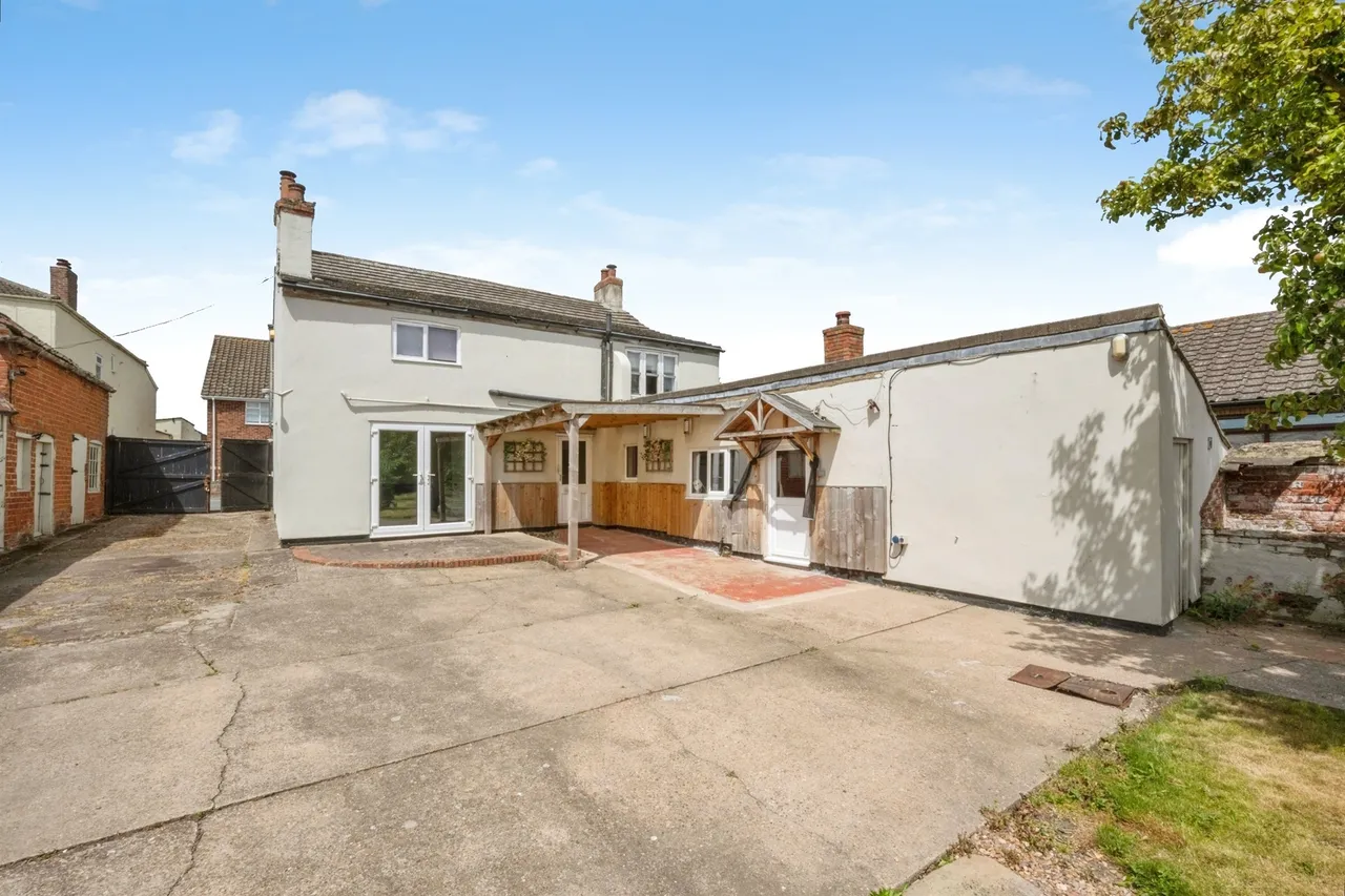 High Street, Burringham, DN17, photo 18