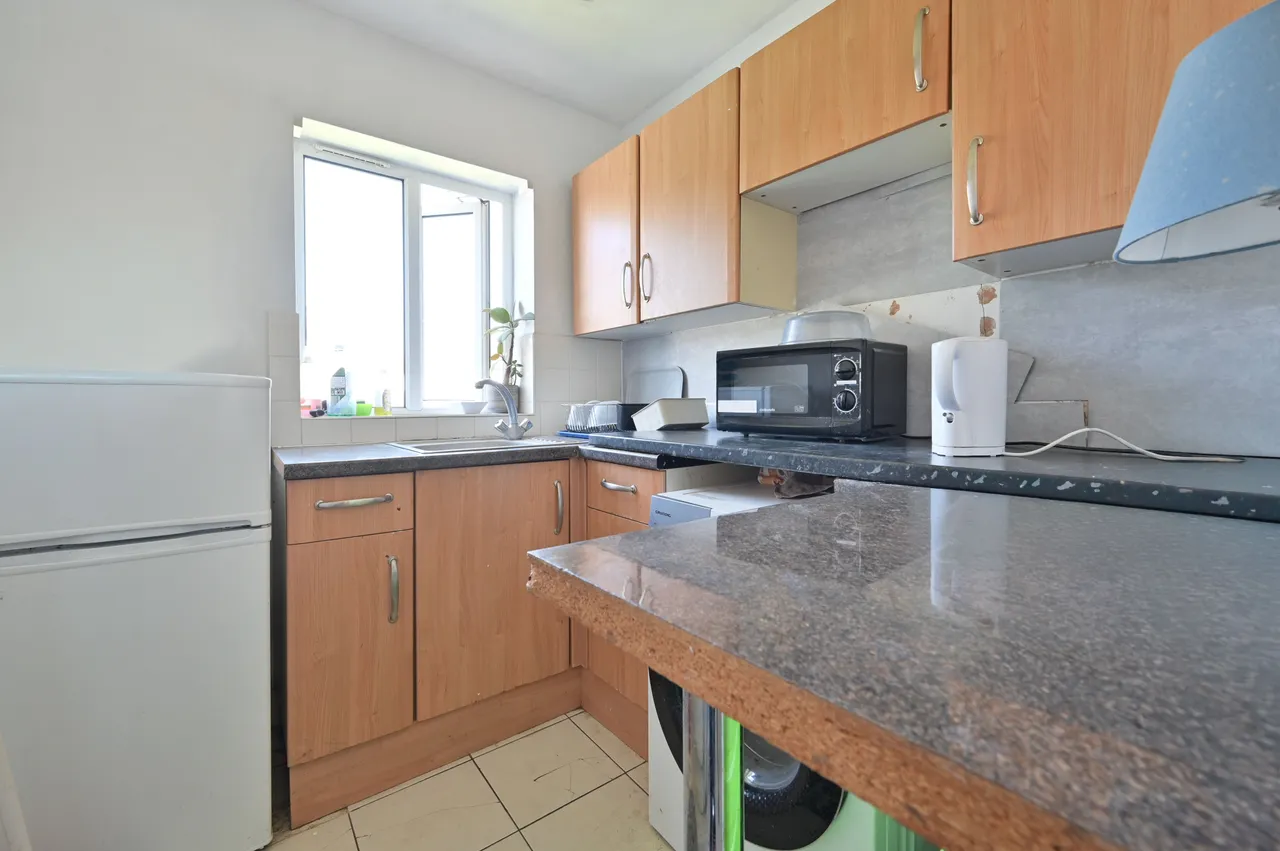 92 The Mall, Harrow, photo 12