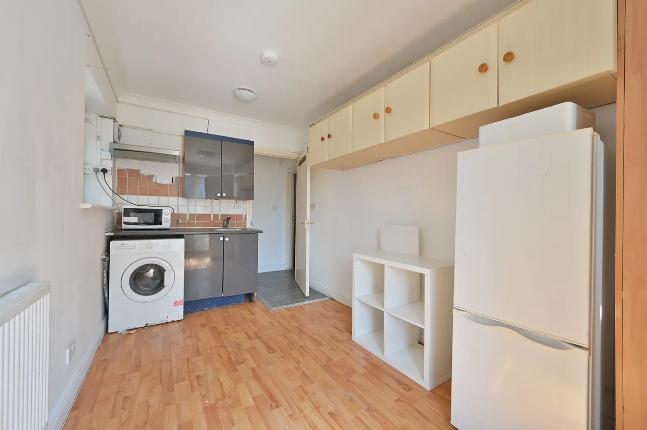 92 The Mall, Harrow, photo 9