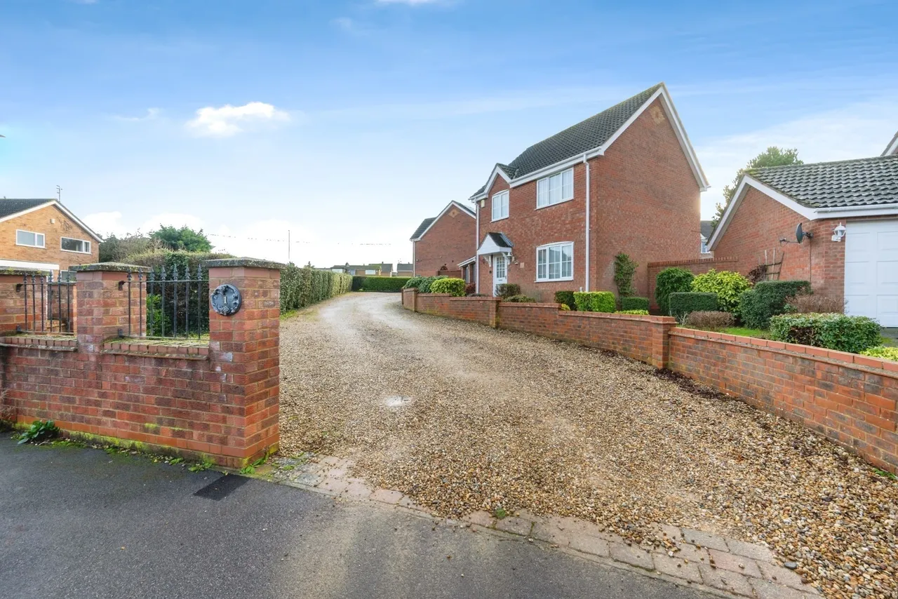 Owen Way, Higham Ferrers, NN10, photo 29