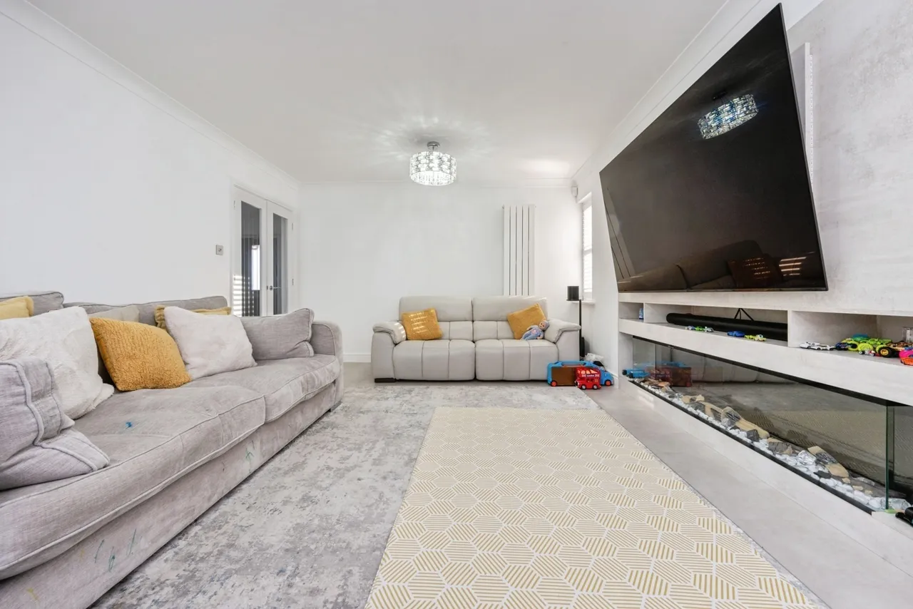 Owen Way, Higham Ferrers, NN10, photo 3