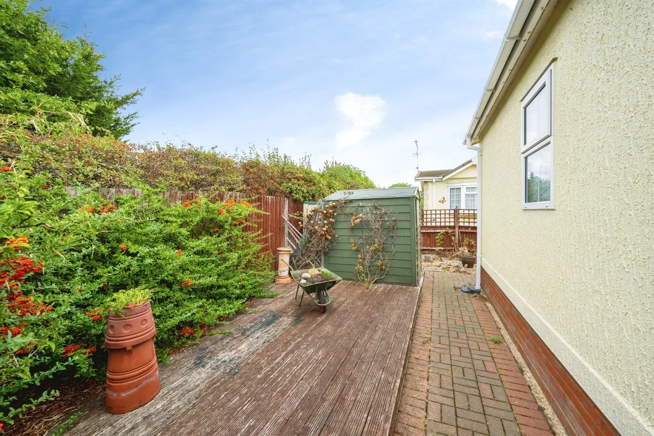 Weston Avenue, Leighton Buzzard, LU7, photo 2