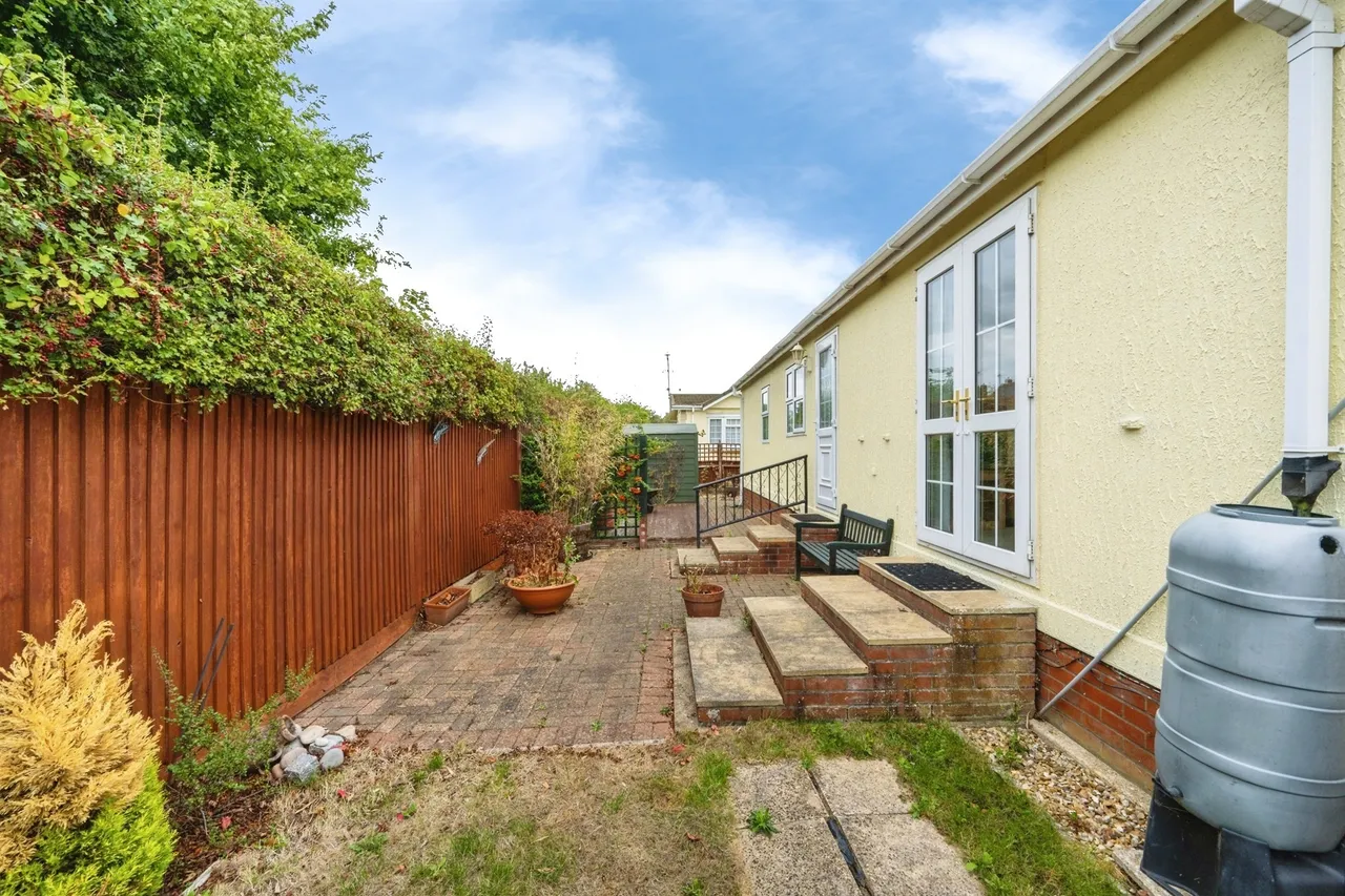 Weston Avenue, Leighton Buzzard, LU7, photo 15