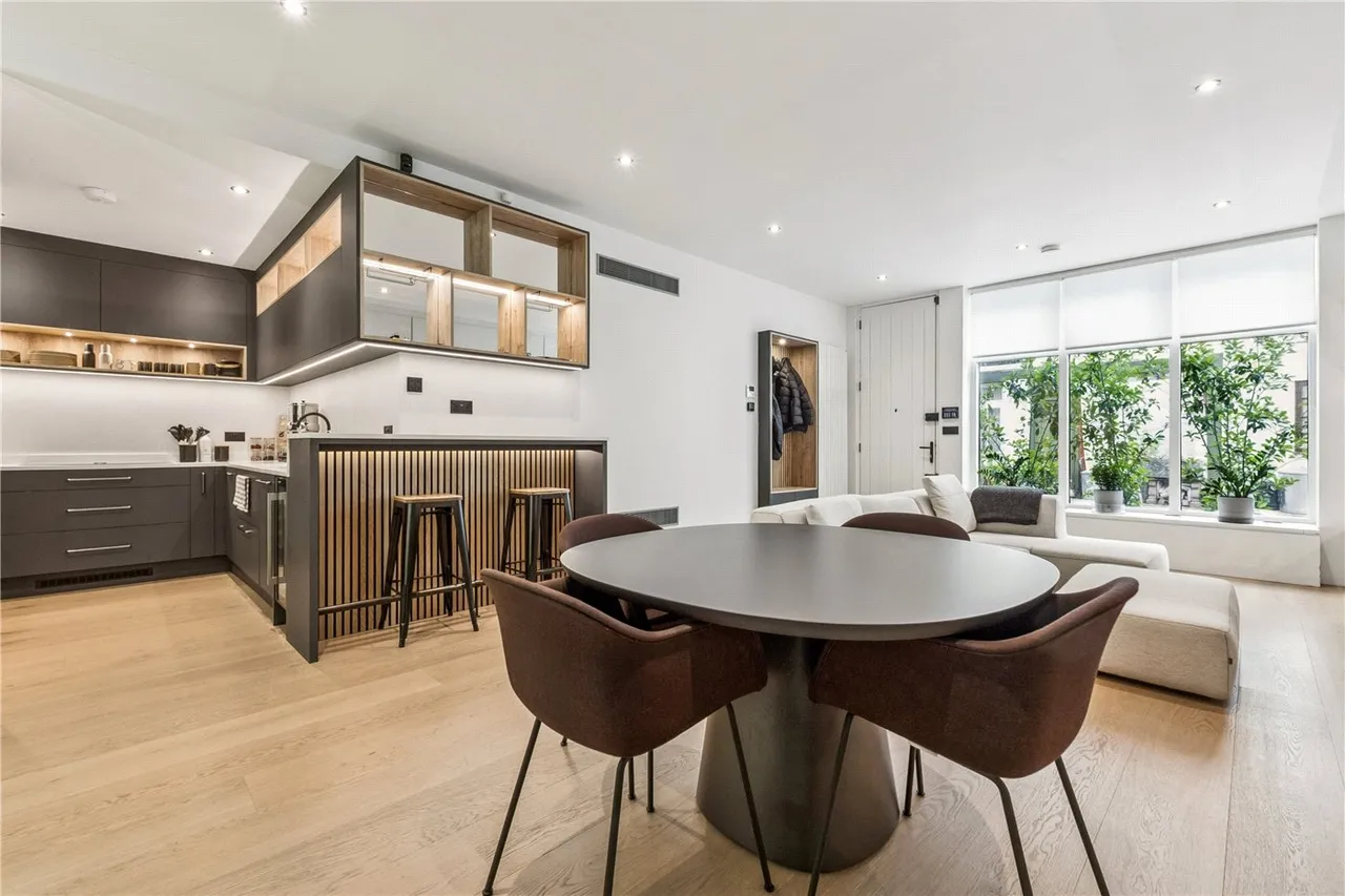 Lancaster Mews, London, W2, photo 11