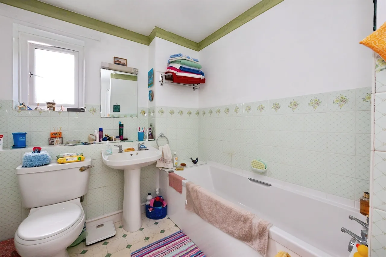 Wentworth Close, Lyminge, CT18, photo 13