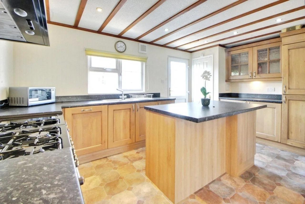 The Oaks, Surrey Hills Park, Normandy, Surrey, GU3 2BQ, photo 17